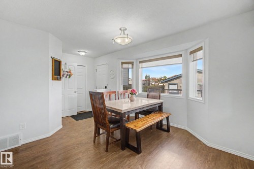 15727 141 Street Nw, Edmonton, AB - Indoor Photo Showing Dining Room