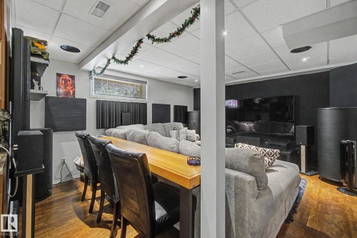 15727 141 Street Nw, Edmonton, AB - Indoor