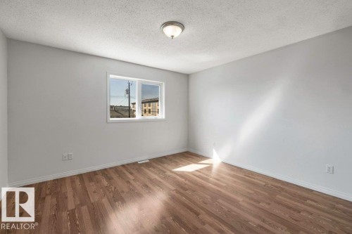 11128 132 Street Nw, Edmonton, AB - Indoor Photo Showing Other Room