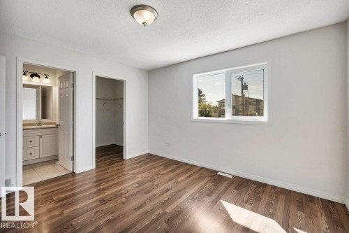 11128 132 Street Nw, Edmonton, AB - Indoor Photo Showing Other Room