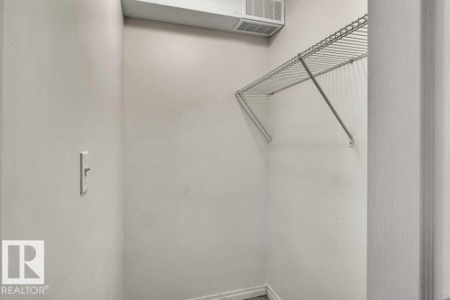 11128 132 Street Nw, Edmonton, AB - Indoor Photo Showing Other Room