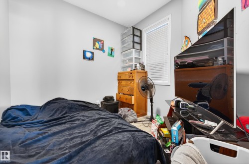 2317 158A Street Sw, Edmonton, AB - Indoor Photo Showing Bedroom