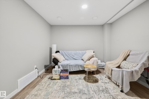 2317 158A Street Sw, Edmonton, AB - Indoor