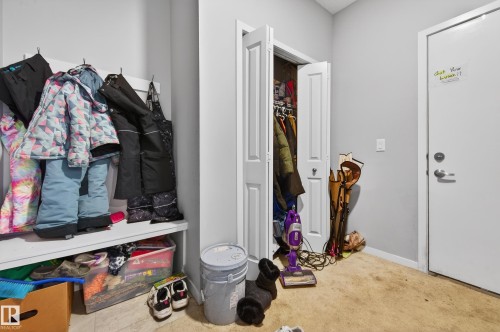 2317 158A Street Sw, Edmonton, AB - Indoor