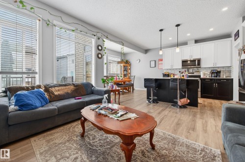 2317 158A Street Sw, Edmonton, AB - Indoor Photo Showing Living Room