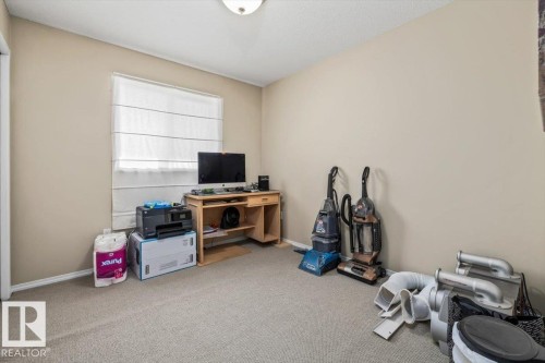 4423 56 Avenue, Lamont, AB - Indoor