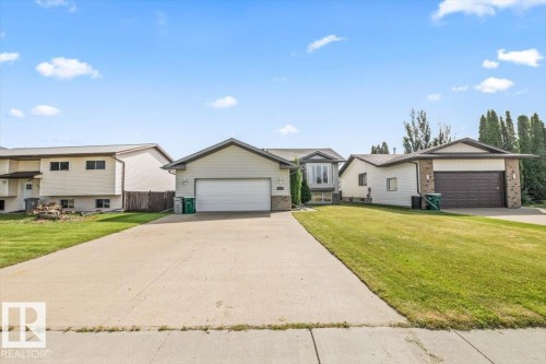 4423 56 Avenue, Lamont, AB - Outdoor With Facade