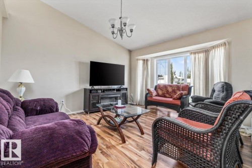 4423 56 Avenue, Lamont, AB - Indoor Photo Showing Living Room