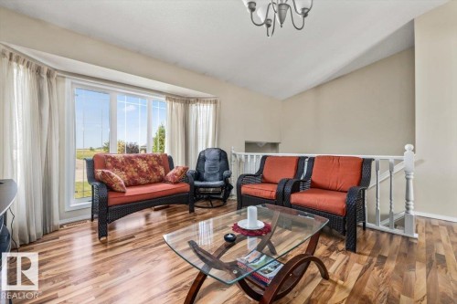 4423 56 Avenue, Lamont, AB - Indoor Photo Showing Living Room