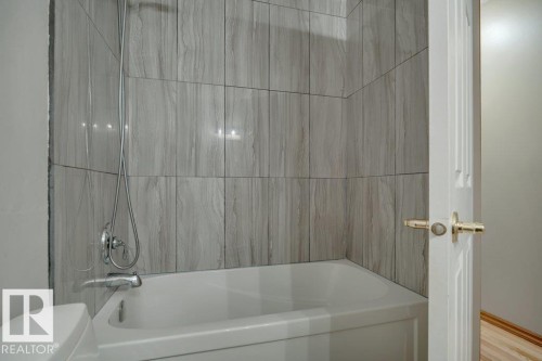 3506 44 Street, Leduc, AB - Indoor Photo Showing Bathroom