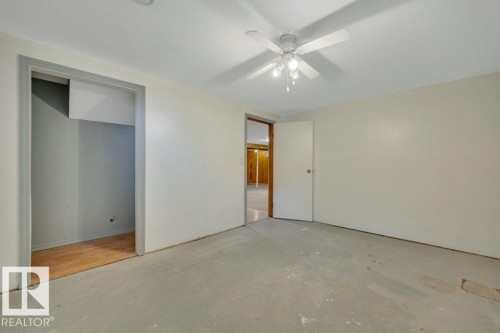 3506 44 Street, Leduc, AB - Indoor Photo Showing Garage
