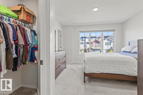 6259 176 Avenue Nw, Edmonton, AB - Indoor Photo Showing Bedroom