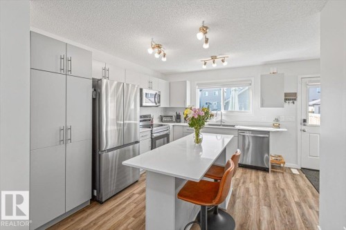6259 176 Avenue Nw, Edmonton, AB - Indoor Photo Showing Kitchen With Stainless Steel Kitchen With Upgraded Kitchen