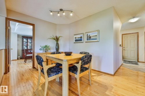 3764 30 Street Nw, Edmonton, AB - Indoor Photo Showing Dining Room