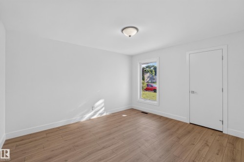 12306 95 Street Nw, Edmonton, AB - Indoor Photo Showing Other Room