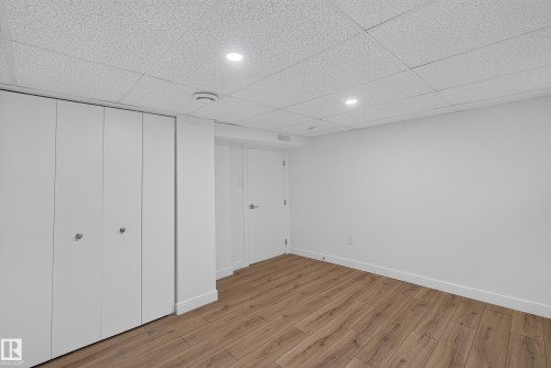 12306 95 Street Nw, Edmonton, AB - Indoor Photo Showing Other Room