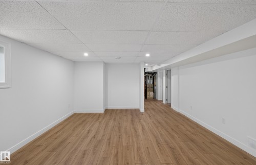 12306 95 Street Nw, Edmonton, AB - Indoor