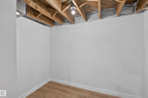 12306 95 Street Nw, Edmonton, AB - Indoor