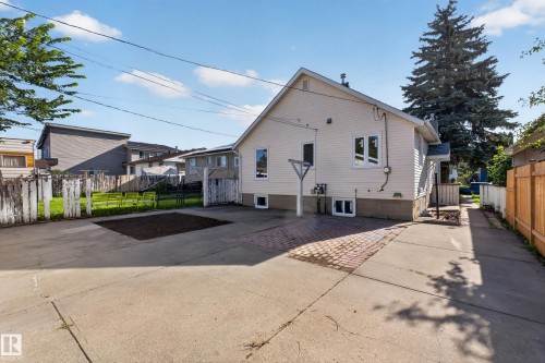 12306 95 Street Nw, Edmonton, AB - Outdoor