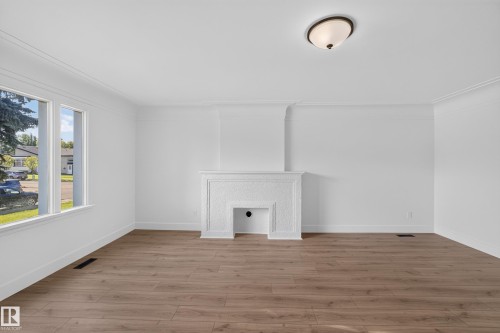 12306 95 Street Nw, Edmonton, AB - Indoor Photo Showing Other Room