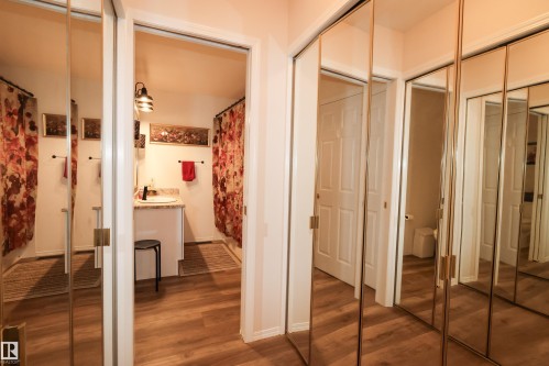 9826 100A Avenue, Morinville, AB - Indoor Photo Showing Other Room