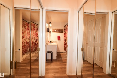 9826 100A Avenue, Morinville, AB - Indoor Photo Showing Other Room