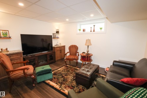 9826 100A Avenue, Morinville, AB - Indoor