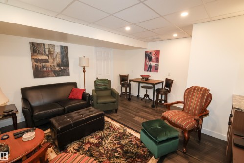 9826 100A Avenue, Morinville, AB - Indoor Photo Showing Living Room