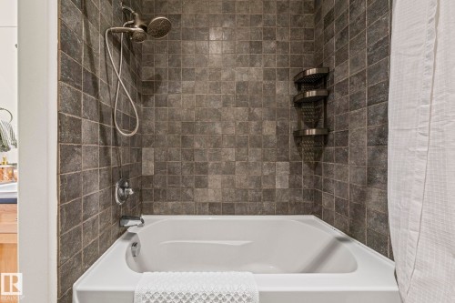#205 10265 107 St Nw, Edmonton, AB - Indoor Photo Showing Bathroom