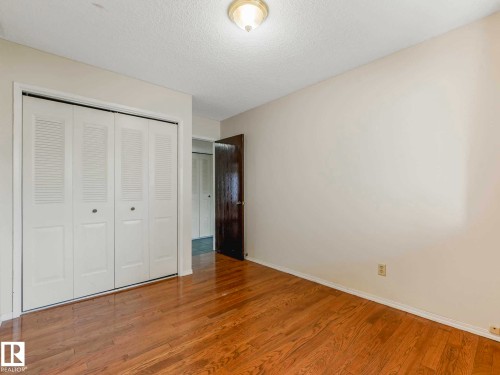 11056 166 Avenue Nw, Edmonton, AB - Indoor Photo Showing Other Room