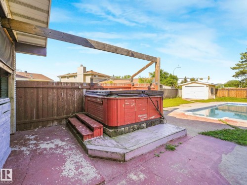 11056 166 Avenue Nw, Edmonton, AB - Outdoor With In Ground Pool With Deck Patio Veranda
