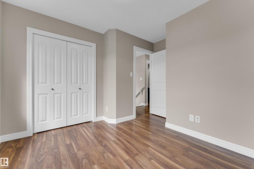 5608 17 Avenue Sw, Edmonton, AB - Indoor Photo Showing Other Room