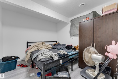 5608 17 Avenue Sw, Edmonton, AB - Indoor