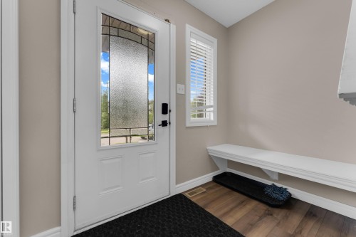5608 17 Avenue Sw, Edmonton, AB - Indoor Photo Showing Other Room