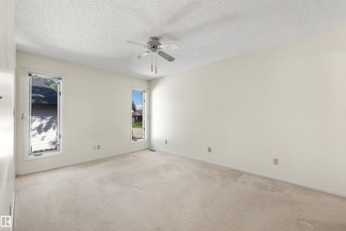 4 Blue Quill Crescent Nw, Edmonton, AB - Indoor Photo Showing Other Room