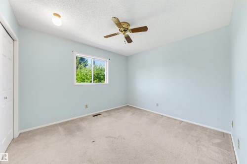4 Blue Quill Crescent Nw, Edmonton, AB - Indoor Photo Showing Other Room