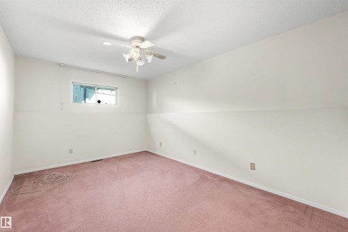 4 Blue Quill Crescent Nw, Edmonton, AB - Indoor Photo Showing Other Room