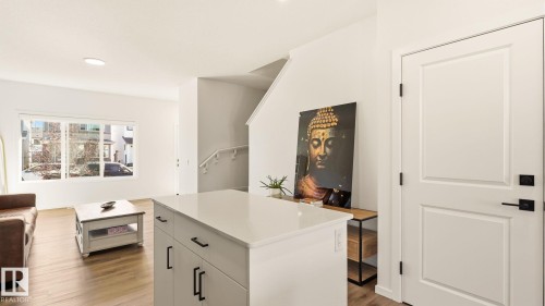 2804 193 Street Nw, Edmonton, AB - Indoor