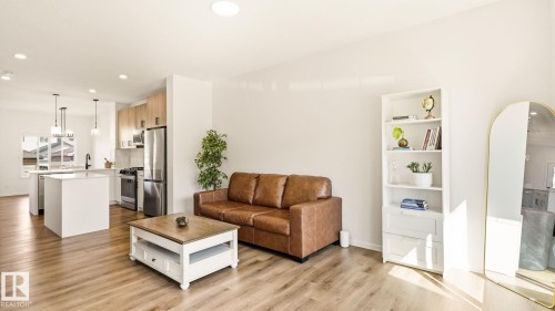 2804 193 Street Nw, Edmonton, AB - Indoor Photo Showing Other Room