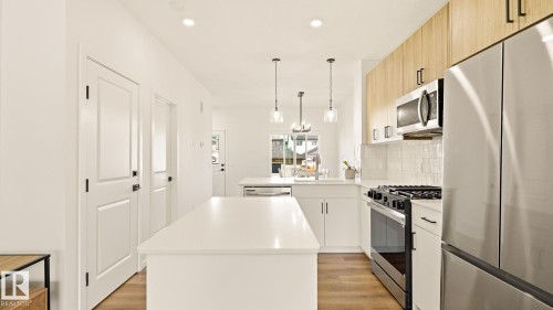 2804 193 Street Nw, Edmonton, AB - Indoor Photo Showing Kitchen With Upgraded Kitchen