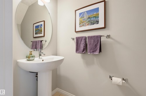 #126 2905 141 St Sw, Edmonton, AB - Indoor Photo Showing Bathroom