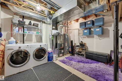 #126 2905 141 St Sw, Edmonton, AB - Indoor Photo Showing Laundry Room