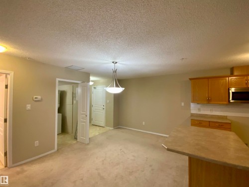 #140 16035 132 St Nw, Edmonton, AB - Indoor Photo Showing Other Room