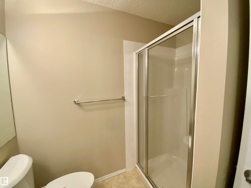 #140 16035 132 St Nw, Edmonton, AB - Indoor Photo Showing Bathroom