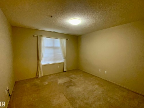 #140 16035 132 St Nw, Edmonton, AB - Indoor Photo Showing Other Room