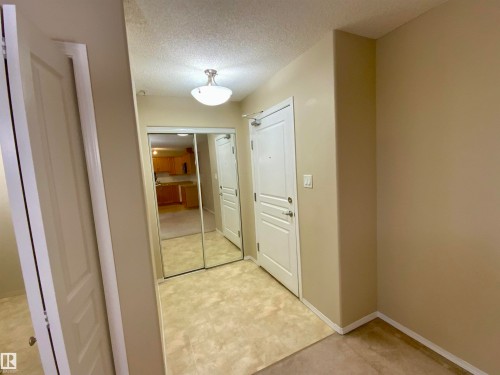 #140 16035 132 St Nw, Edmonton, AB - Indoor Photo Showing Other Room