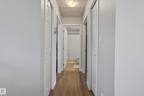 2103 49A Street Nw, Edmonton, AB - Indoor Photo Showing Other Room