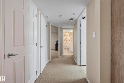 2103 49A Street Nw, Edmonton, AB - Indoor Photo Showing Other Room