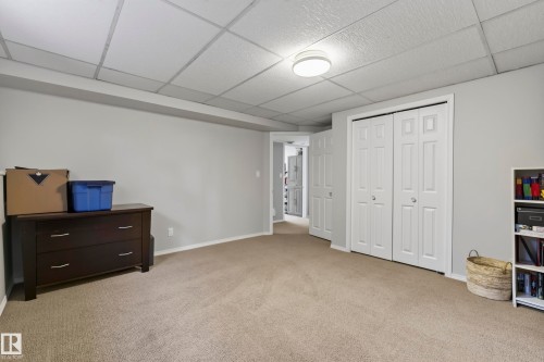 2103 49A Street Nw, Edmonton, AB - Indoor