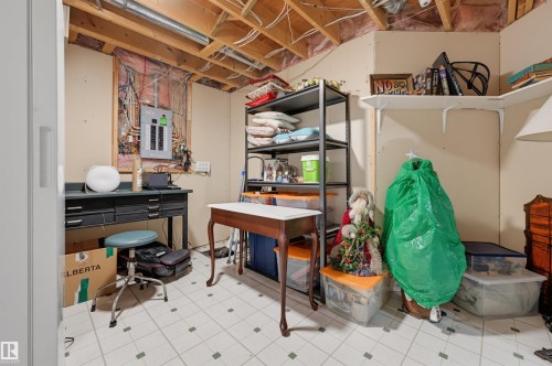 14903 128 Street Nw, Edmonton, AB - Indoor